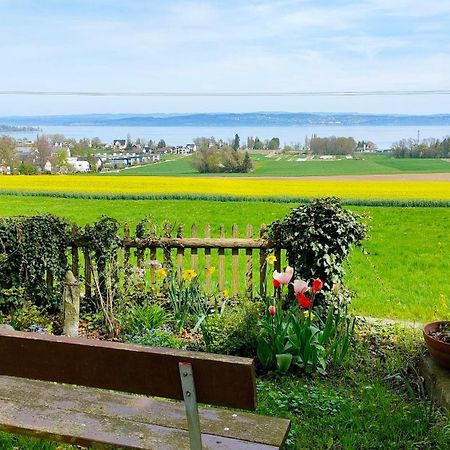 Seesicht Und Charmante Wohnung Bei Hanni Und Ueli Bottighofen ภายนอก รูปภาพ